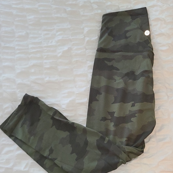 lululemon athletica Other - Lululemon camo aligns size 4